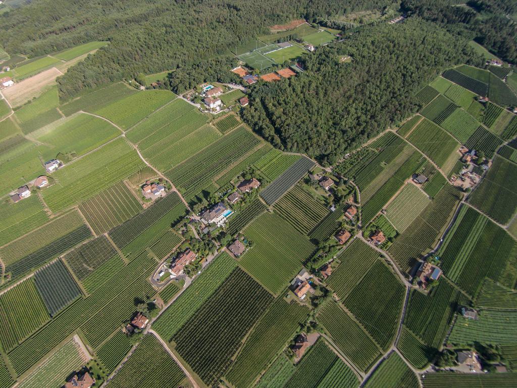 Hotel Waldhof Cornaiano Eksteriør bilde